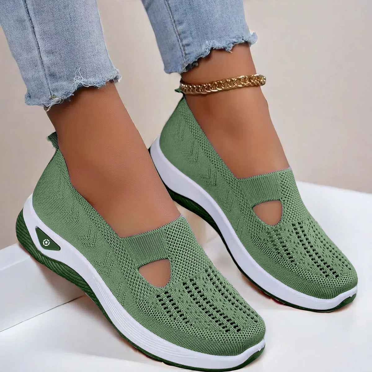 CHAUSSURES QUOTIDIENNES À ENFILER POUR FEMMES