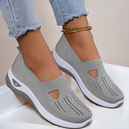 CHAUSSURES QUOTIDIENNES À ENFILER POUR FEMMES
